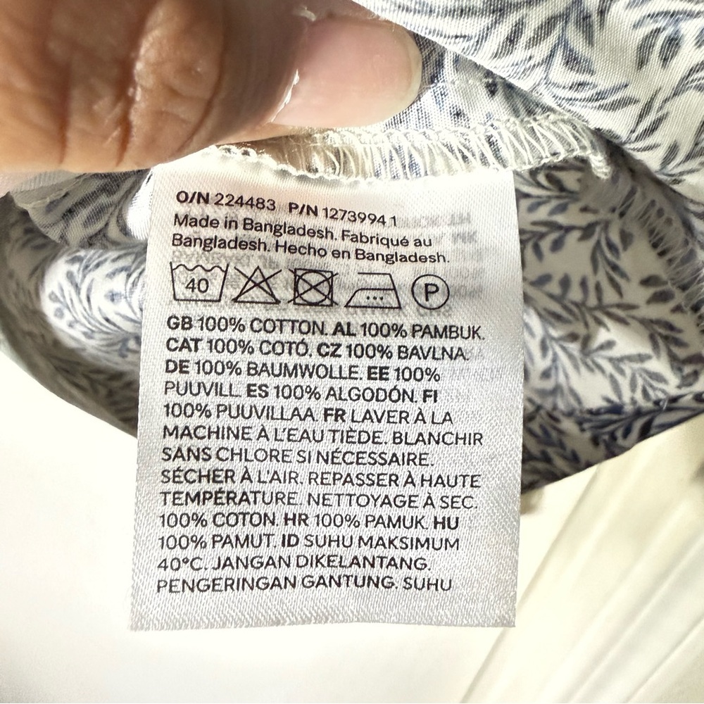 H&M Women’s Blue White Leaf Print Blouse XL NWT - Picture 4 of 5